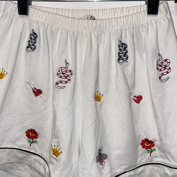 🟣 Pajama Set - Matching Shorts and Button Down Short-sleeve - Picture 8 of 10